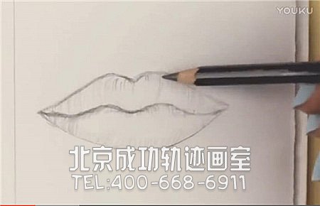 素描入門(mén)：唇部素描的畫(huà)法步驟視頻教程